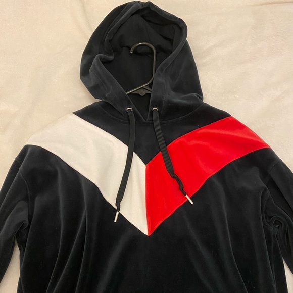 tommy hilfiger velvet hoodie